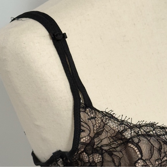 WACOAL Contour Embroidered Lace
Demi Bra 36DD Black Eyelash Trim 85424 - Picture 2 of 5